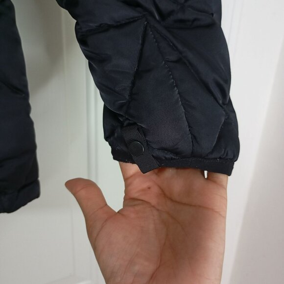The North Face Black Quilted Girls Jacket L/G Full Zip Puffer Style With Pockets - Picture 5 of 14